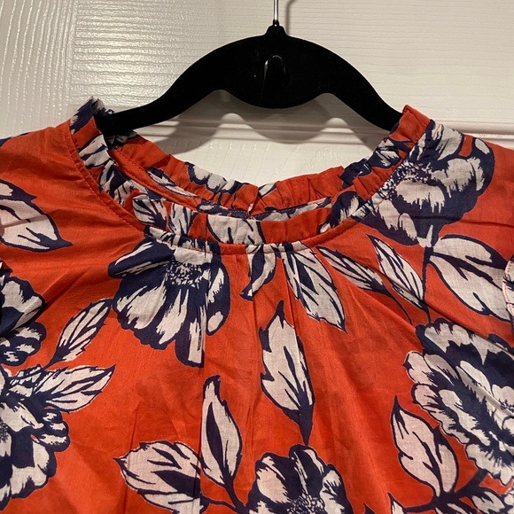 NWT C&C California Size M Blue Floral Ruffle Collar Short Sleeve Lightweight Top - Picture 2 of 10